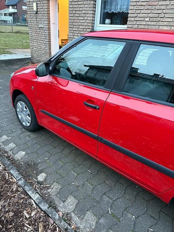 Gebraucht Skoda Fabia Cool Edition 86 PS (63 kW) 2013 Rot Limousine