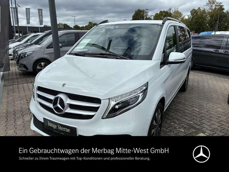 Bergkristallweiß Gebraucht 2021 Mercedes V220 Van / Kleinbus | 43.900 € (Fairer Preis) - Bild 1/4
