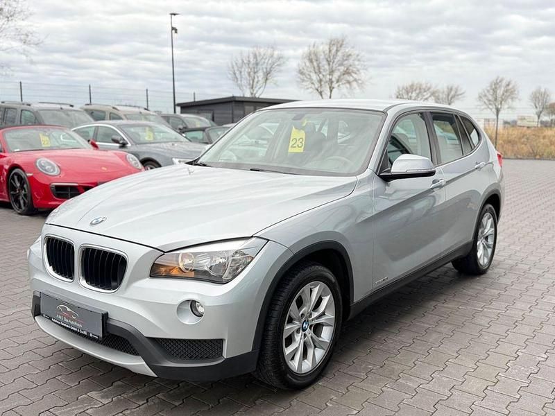 Silber Gebraucht 2013 BMW X1 Sport Line SUV | 9.950 € (Guter Preis) - Bild 1/4