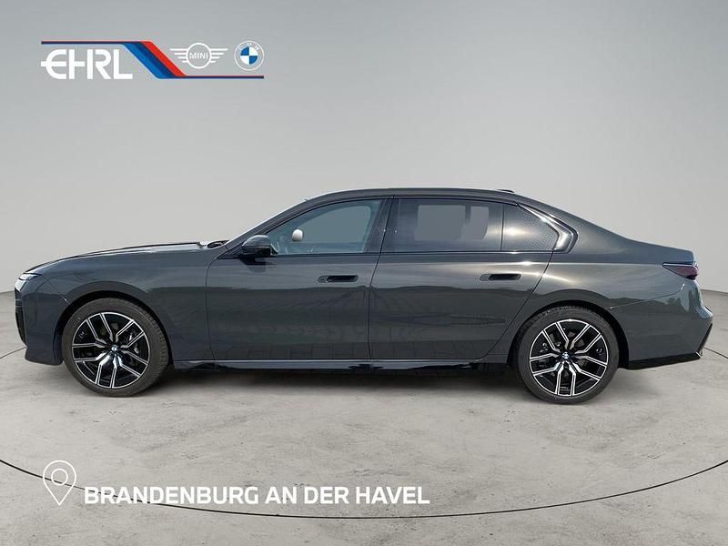 Gebraucht BMW 740 Shadowline 299 PS (219 kW) 2024 Grau Limousine