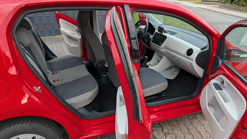 Gebraucht VW up! 60 PS (44 kW) 2014 Rot Kleinwagen