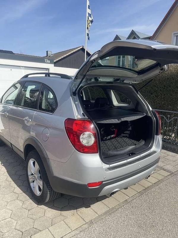 Gebraucht Chevrolet Captiva LT 163 PS (119 kW) 2013 Silber SUV