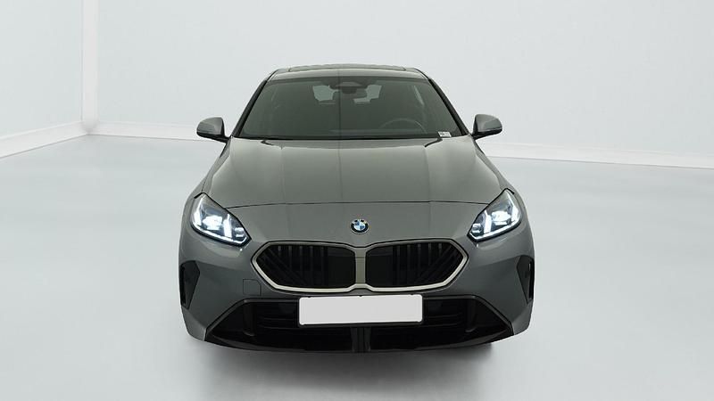Gebraucht BMW 120 M Sport 163 PS (119 kW) 2025 Skyscraper grau Kleinwagen