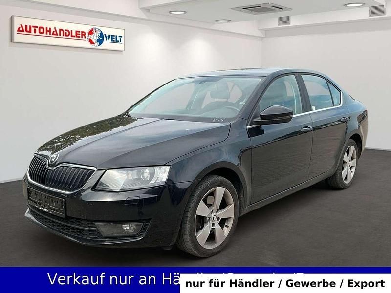 Schwarz Gebraucht 2014 Skoda Octavia Elegance Limousine | 8.499 € (Guter Preis) - Bild 1/3