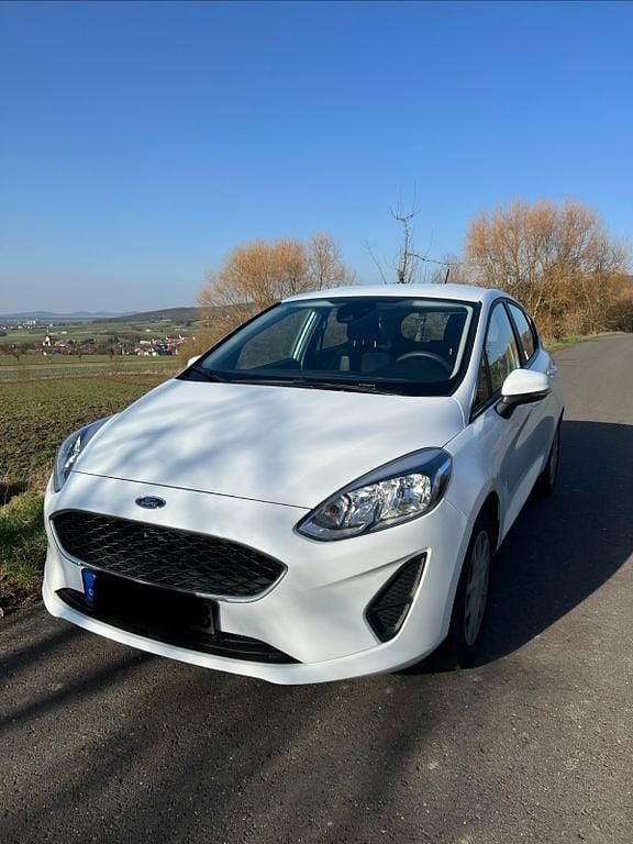 Gebraucht Ford Fiesta Trend 71 PS (52 kW) 2018 Weiß Kleinwagen