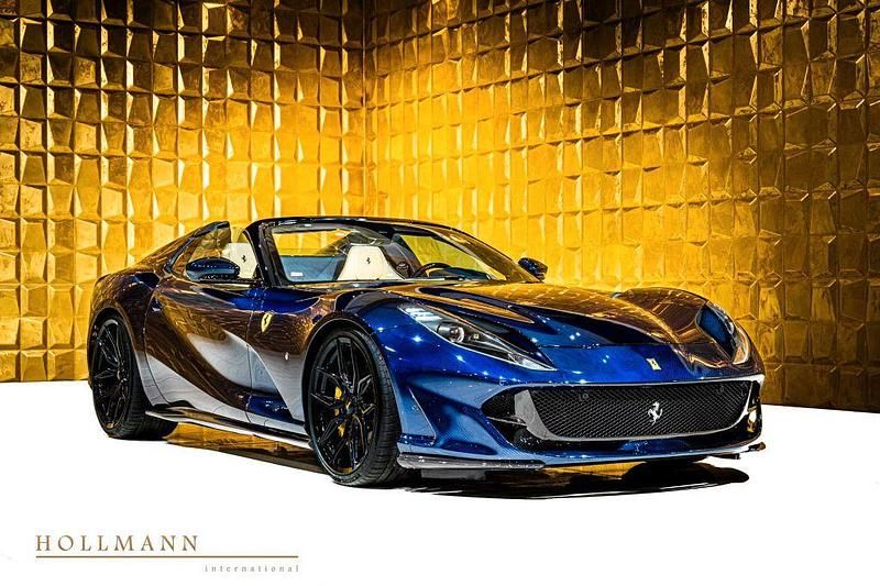Blau Gebraucht 2023 Ferrari 812 Cabrio | 1.136.450 € - Bild 1/4