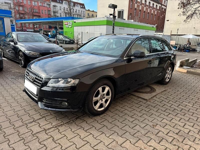 Gebraucht Audi A4 Attraction 120 PS (88 kW) 2011 Schwarz Kombi