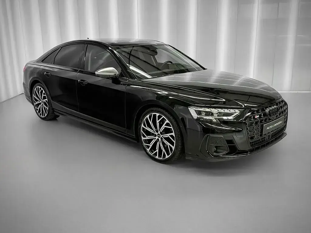 Gebraucht Audi S8 Advanced 571 PS (419 kW) 2024 Schwarz Limousine
