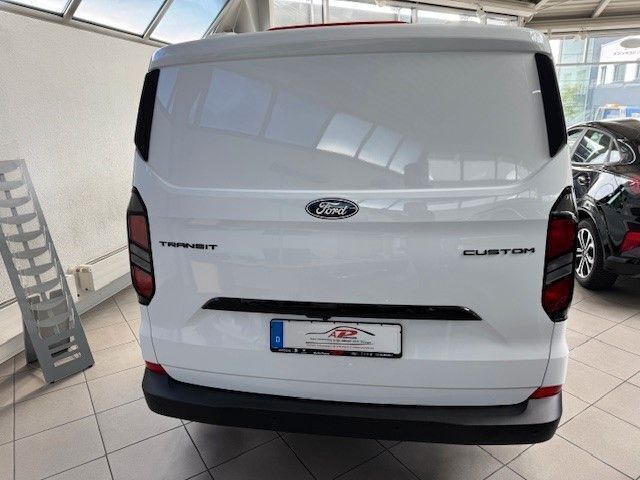 Gebraucht Ford Transit Custom Trend 136 PS (100 kW) 2024 Weiß Van / Kleinbus