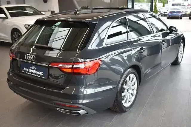 Gebraucht Audi A4 Sport 136 PS (100 kW) 2021 Grau Kombi
