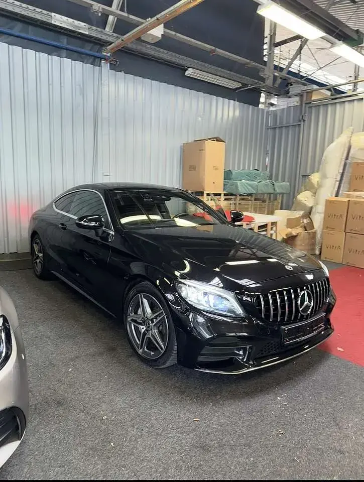 Gebraucht Mercedes C300 AMG line 258 PS (189 kW) 2019 Coupé