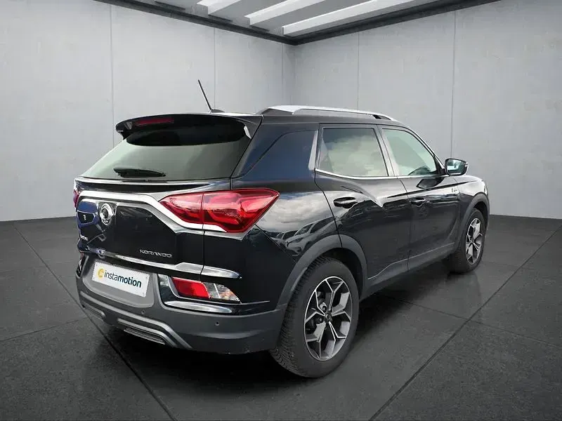 Gebraucht SsangYong Korando 163 PS (119 kW) 2020 Schwarz SUV