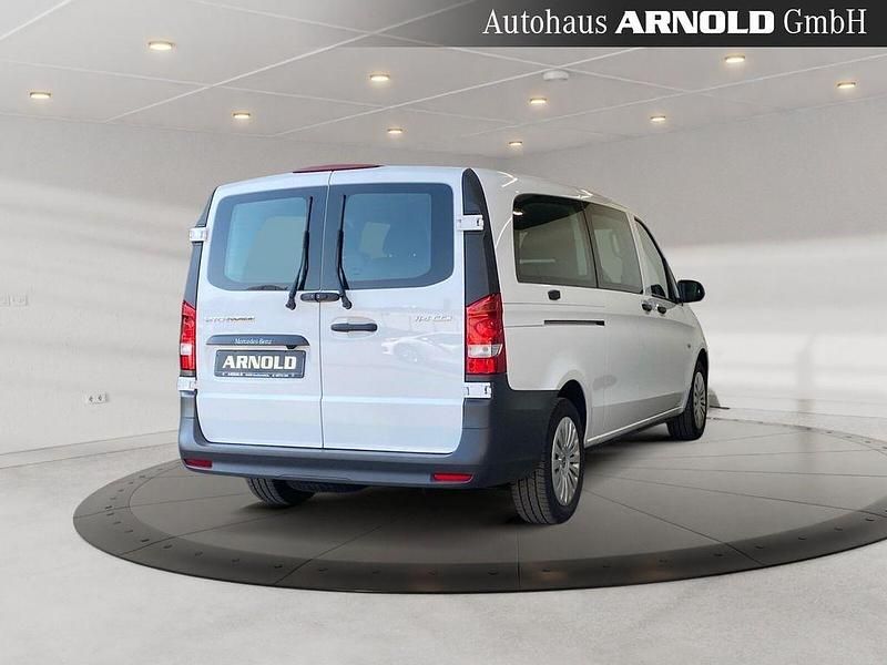 Gebraucht Mercedes Vito 136 PS (100 kW) 2022 Weiß (arktikweiß) Van