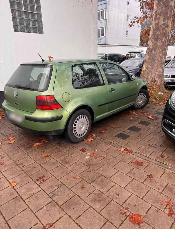 Gebraucht VW Golf IV 75 PS (55 kW) 1999 Grün Kleinwagen
