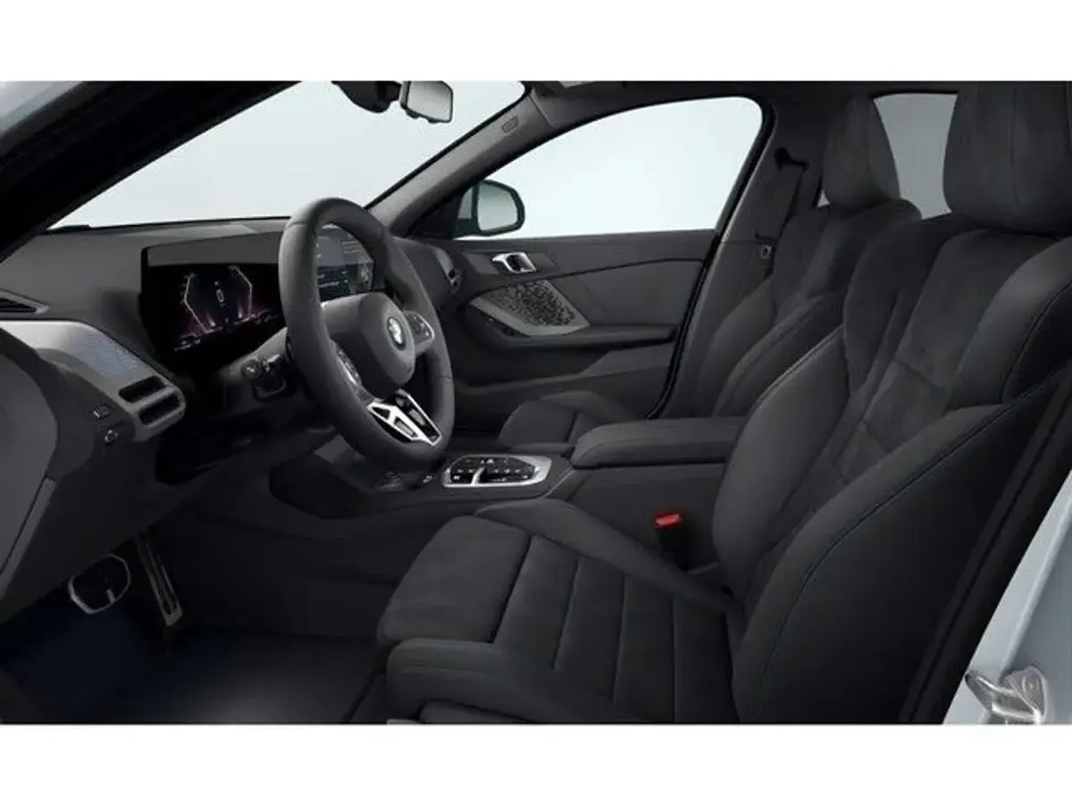 Gebraucht BMW 118 M Sport 150 PS (110 kW) 2025 Grau Kleinwagen