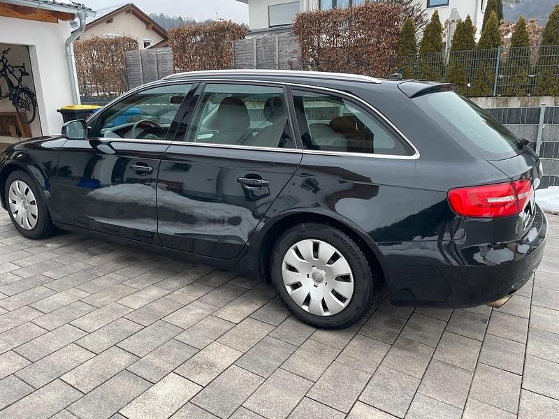Gebraucht Audi A4 Ambition 170 PS (125 kW) 2012 Schwarz Kombi