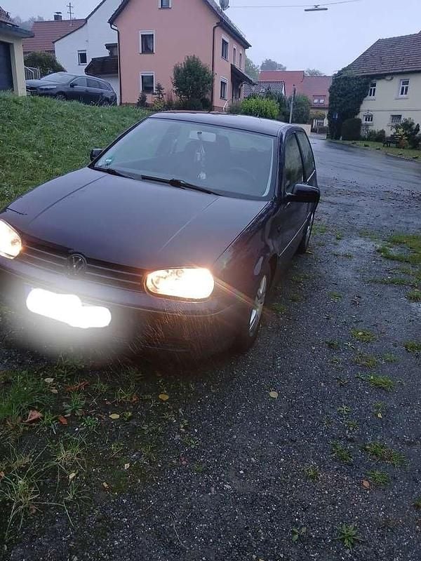 Gebraucht 2000 VW Golf IV Edition Limousine | 1.350 € (Guter Preis) - Bild 1/4