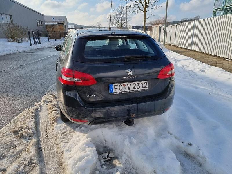 Gebraucht Peugeot 308 GT-line 150 PS (110 kW) 2017 Schwarz Limousine