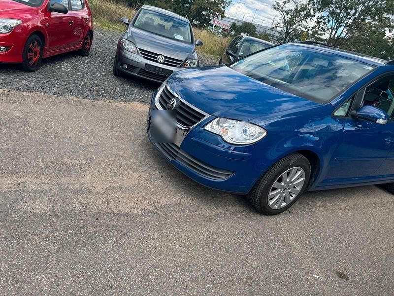 Blau Gebraucht 2007 VW Touran Van / Kleinbus | 1.699 € (Superpreis) - Bild 1/4