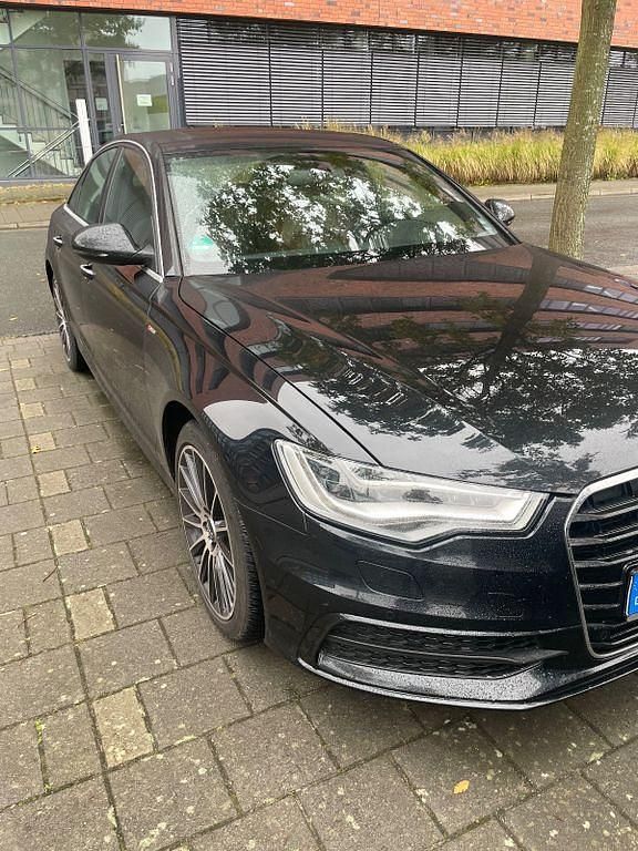 Schwarz Gebraucht 2012 Audi A6 Ambiente Limousine | 15.890 € (Fairer Preis) - Bild 1/4