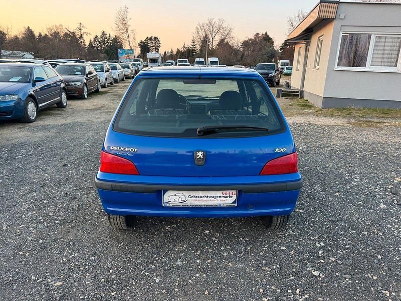 Gebraucht Peugeot 106 Style 60 PS (44 kW) 2002 Blau Kleinwagen