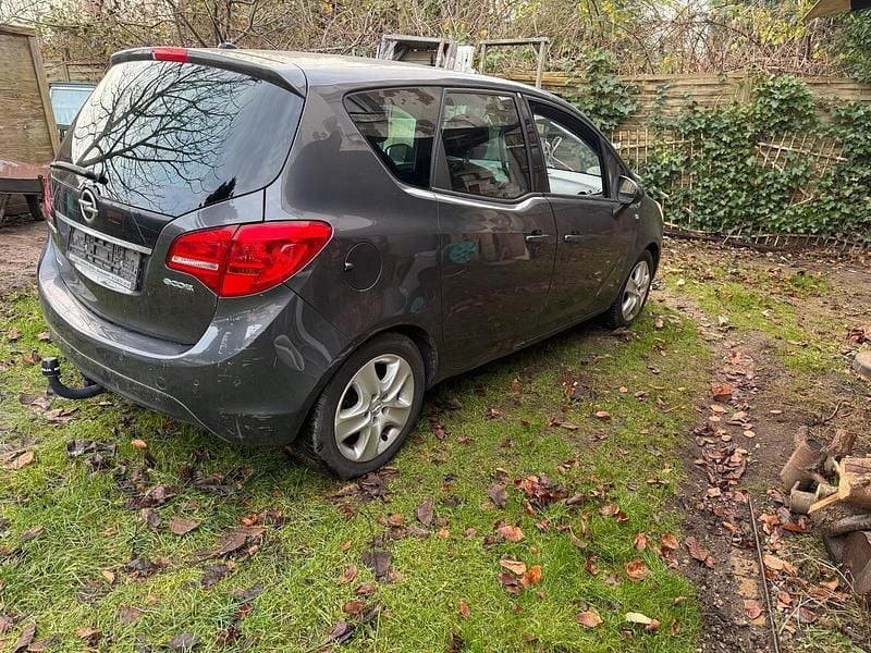 Gebraucht 2011 Opel Meriva Van / Kleinbus | 2.499 € (Superpreis) - Bild 1/4