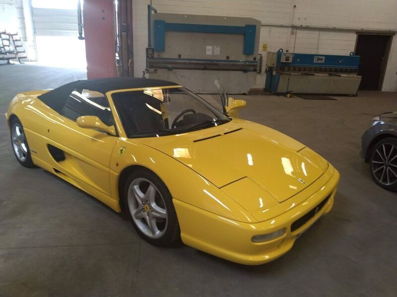 Gelb Gebraucht 2009 Ferrari F355 Cabrio | 142.500 € - Bild 1/3