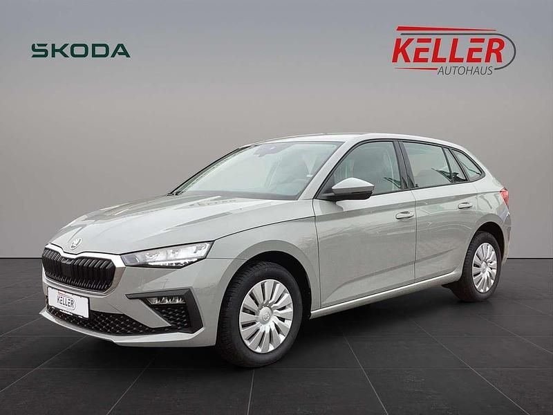 Steelgrau Gebraucht 2025 Skoda Scala Essence Kleinwagen | 21.750 € (Fairer Preis) - Bild 1/4