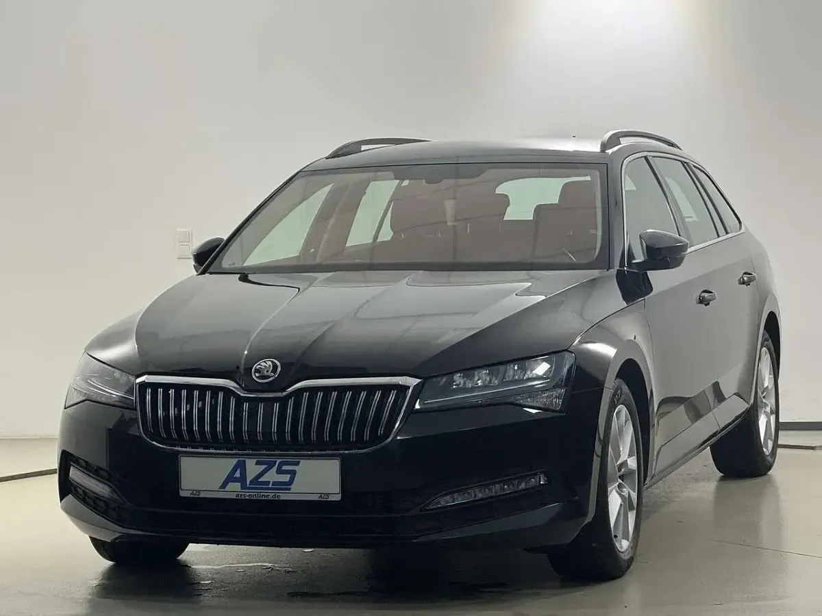 Gebraucht Skoda Superb Ambition 200 PS (147 kW) 2022 Schwarz Kombi