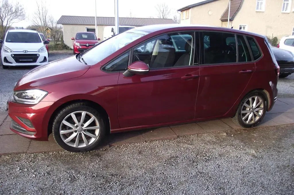 Gebraucht VW Golf VII United 150 PS (110 kW) 2020 Bordeauxrot Van / Kleinbus