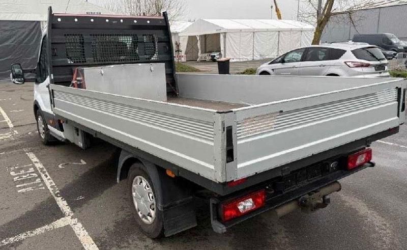 Gebraucht Ford Transit Trend 131 PS (96 kW) 2020 Weiß Van / Kleinbus