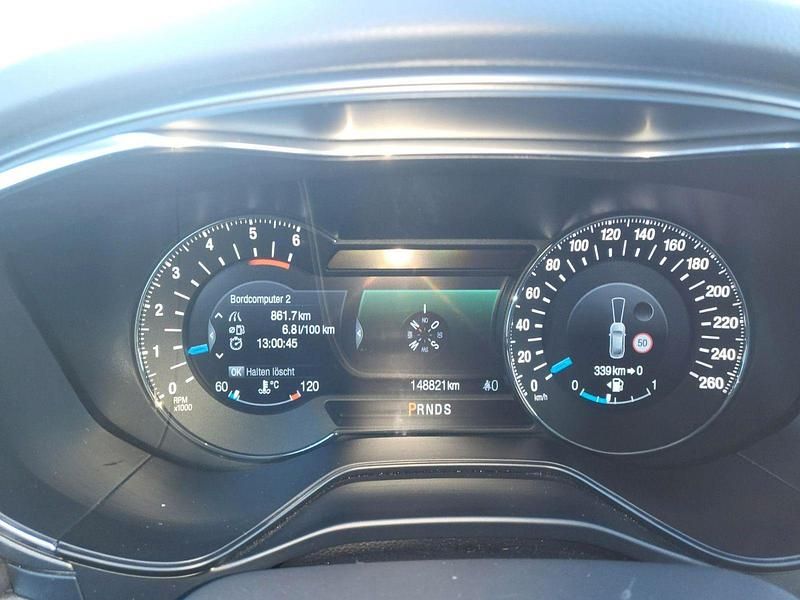 Gebraucht Ford Mondeo Titanium 179 PS (131 kW) 2015 Grau Kombi