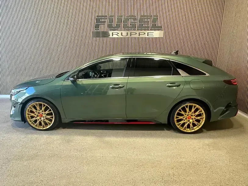 Gebraucht Kia ProCeed GT 204 PS (150 kW) 2023 Experience green met. Kombi