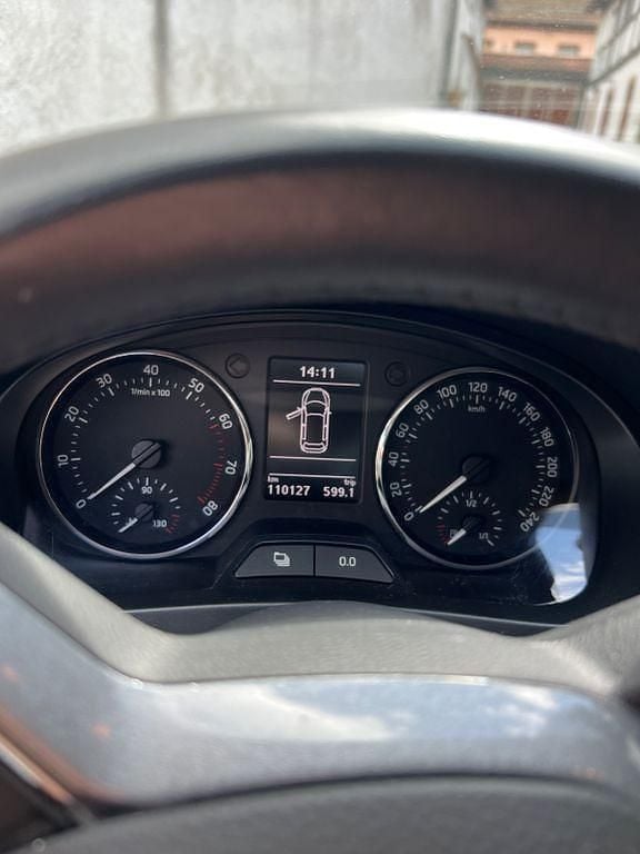 Second-hand Skoda Rapid Active 105 CP (77 kW) 2014 Alb Hatchback