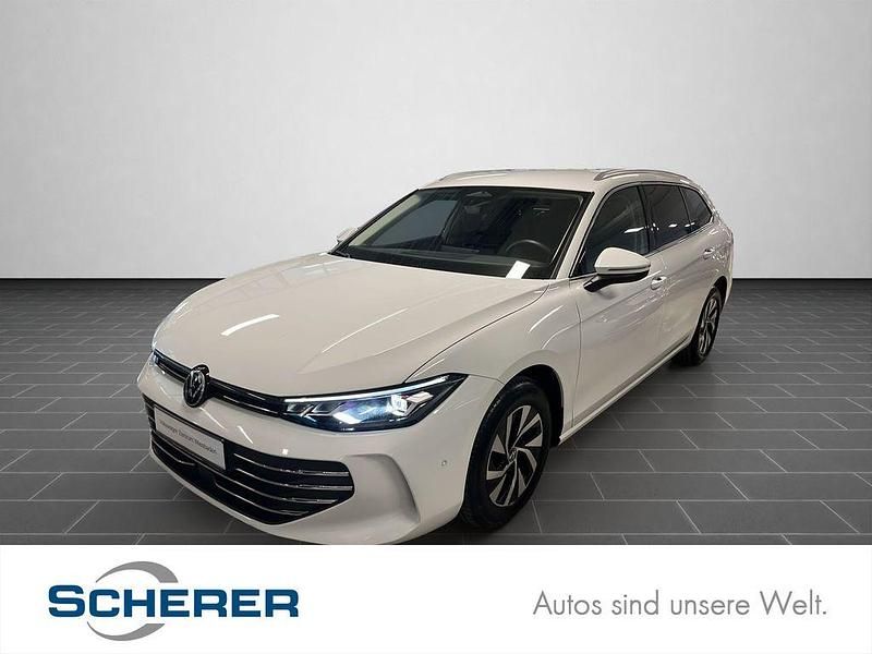 Pure white Gebraucht 2024 VW Passat Business Kombi | 32.400 € (Fairer Preis) - Bild 1/4