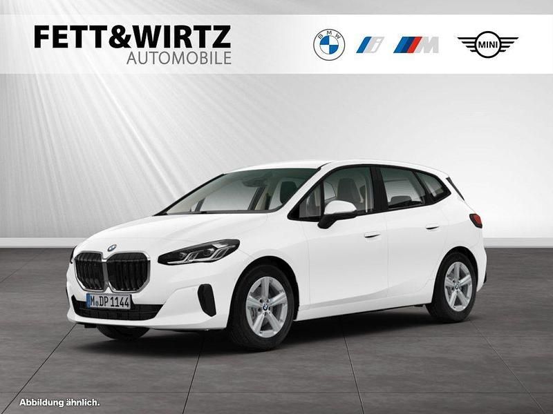 Alpinweiss Gebraucht 2024 BMW 216 Active Tourer Efficient Dynamics Van / Kleinbus | 27.777 € (Fairer Preis) - Bild 1/3