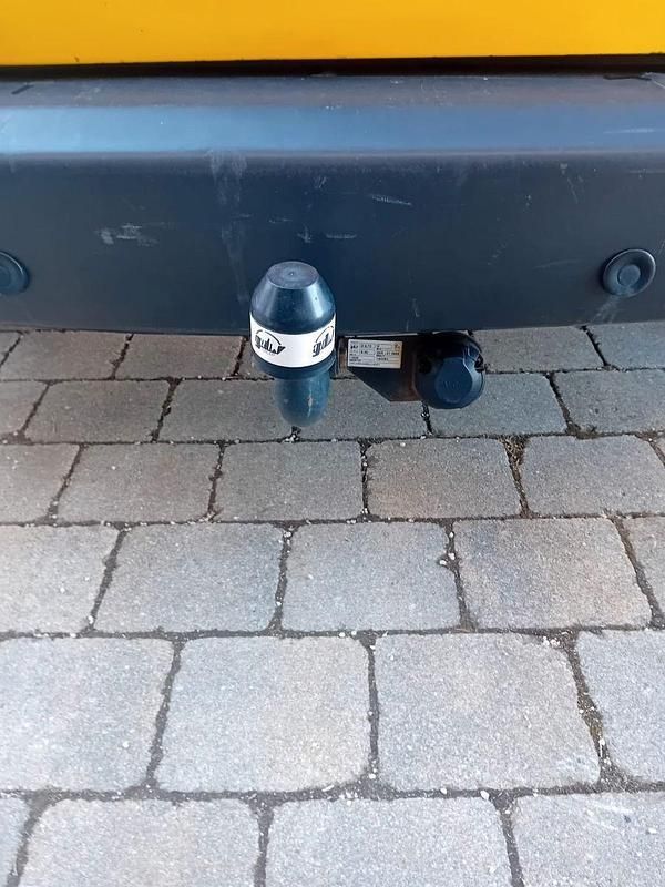 Gebraucht VW Caddy 75 PS (55 kW) 2012 Gelb Van / Kleinbus