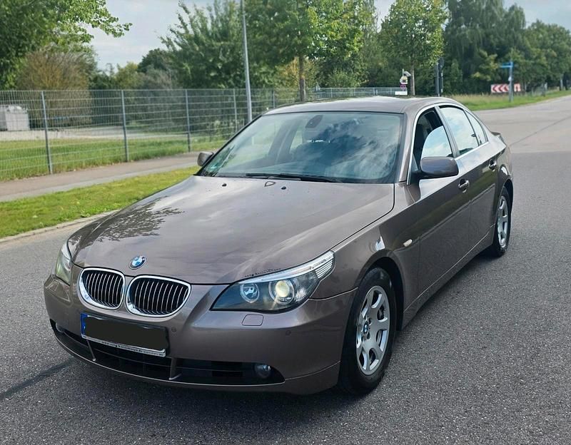Gold Gebraucht 2006 BMW 523 Limousine | 4.900 € (Fairer Preis) - Bild 1/4