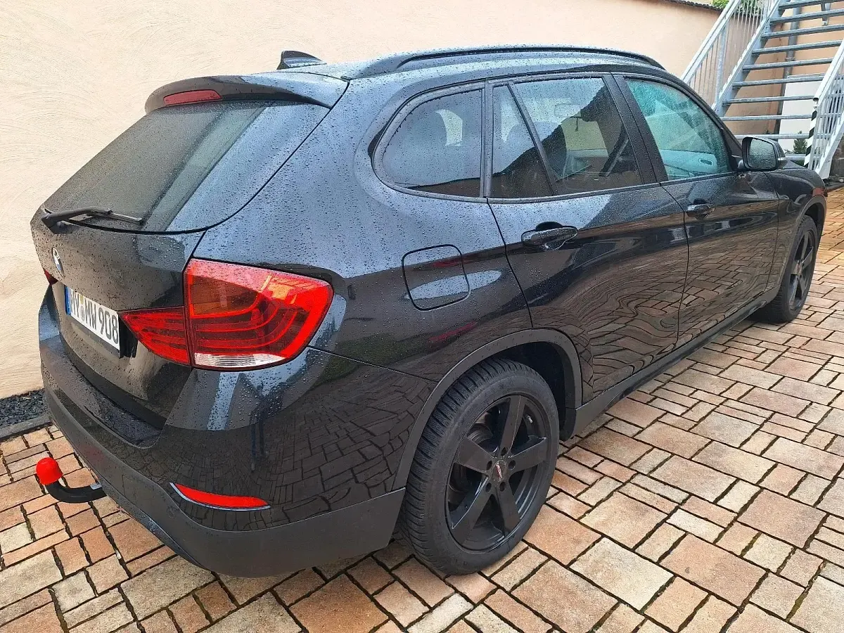Gebraucht BMW X1 143 PS (105 kW) 2014 Schwarz SUV