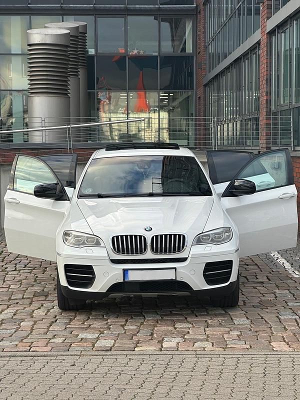 Weiß Gebraucht 2013 BMW X6 SUV | 15.000 € - Bild 1/4