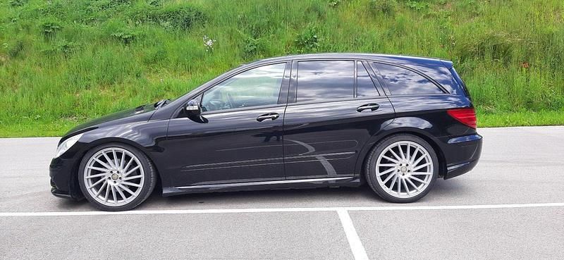 Gebraucht Mercedes R500 388 PS (285 kW) 2009 Schwarz Van / Kleinbus