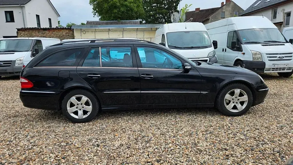 Gebraucht Mercedes E280 Avantgarde 231 PS (169 kW) 2005 Schwarz Limousine