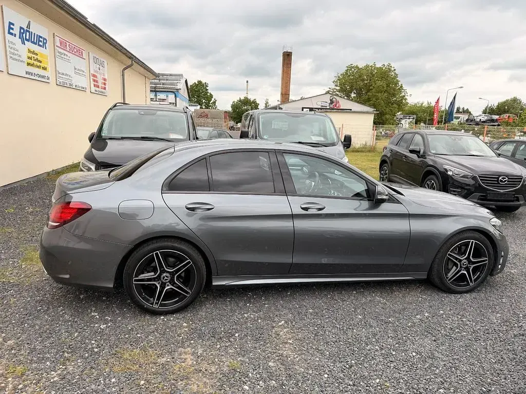 Gebraucht Mercedes C200 AMG 184 PS (135 kW) 2021 Grau Limousine