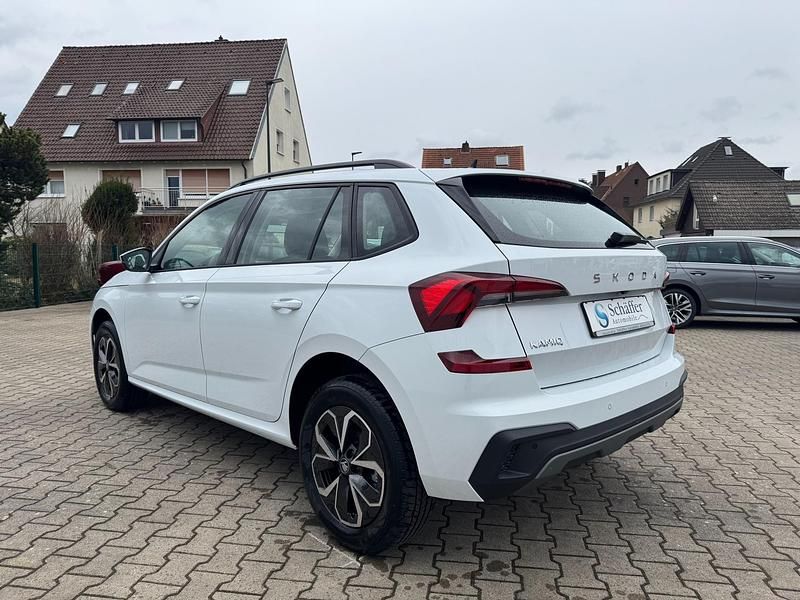 Neu Skoda Kamiq 116 PS (85 kW) 2026 Graphite grau metallic graphite grau metallic SUV
