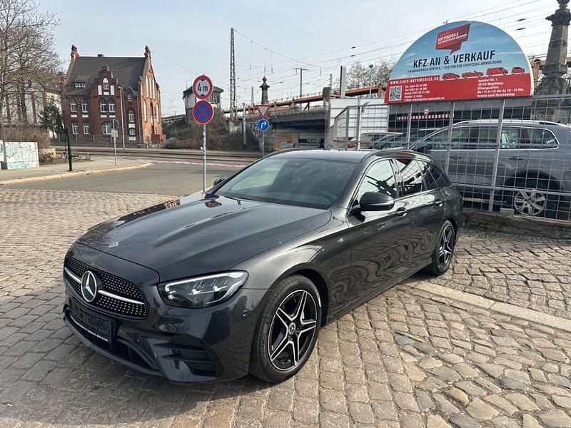 Usado Mercedes E220 AMG 200 CV (147 kW) 2023 Gris Familiar