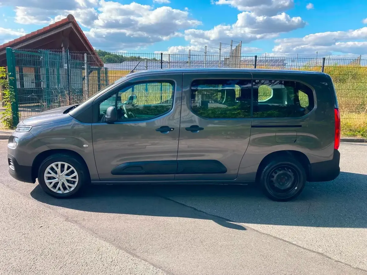 Gebraucht Citroën Berlingo 110 PS (80 kW) 2019 Grau Van / Kleinbus