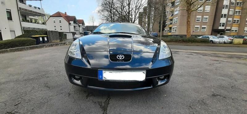 Schwarz Gebraucht 2002 Toyota Celica T2 Coupé | 2.899 € - Bild 1/4