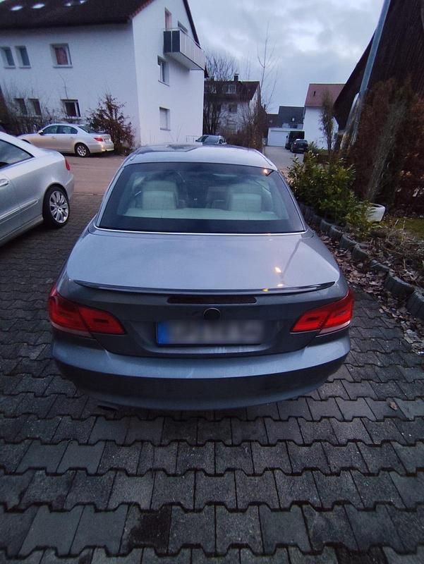 Gebraucht BMW 320 Cabriolet 170 PS (125 kW) 2007 Grau Cabrio