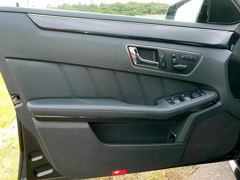 Gebraucht Mercedes E350 Avantgarde 210 PS (154 kW) 2010 Schwarz Kombi