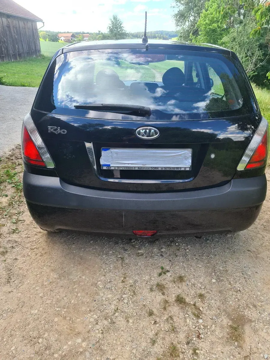 Gebraucht Kia Rio 97 PS (71 kW) 2007 Schwarz Kleinwagen